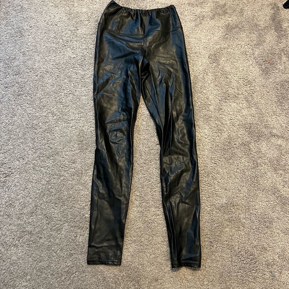 Wilfred from Aritizia size S Black Faux Leather Leggings